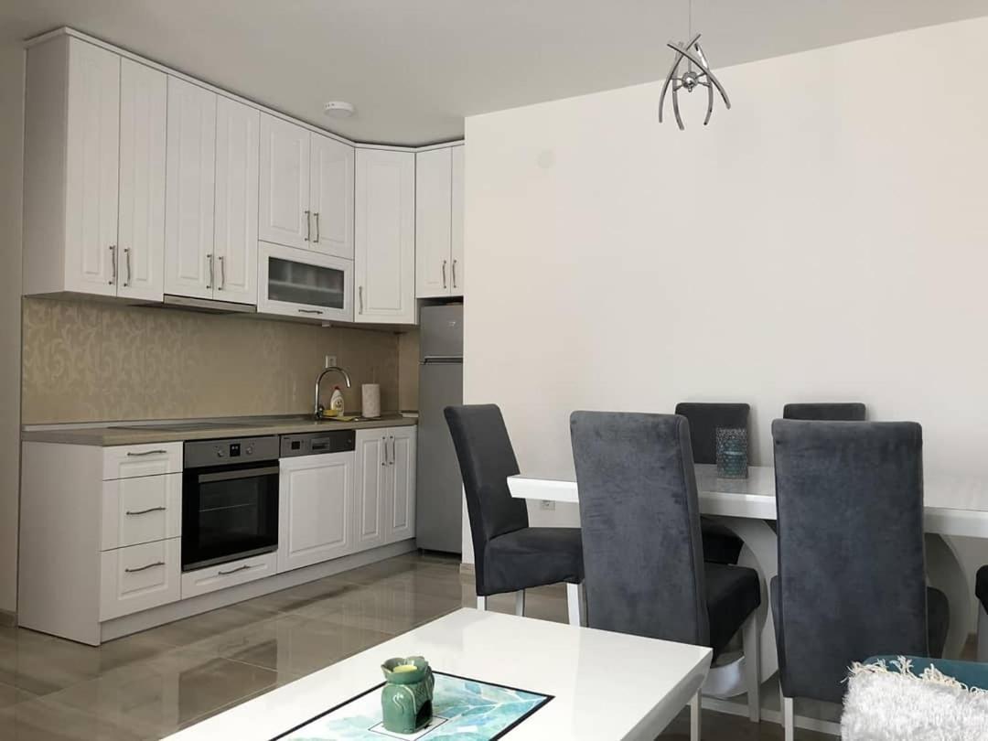 Apartman Sims Bijeljina Eksteriør bilde